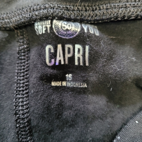 Bundle/Lot of 2 Girls Black Glitter Capri Pants and Black Jeans Size Girl's 16 - Picture 10 of 10